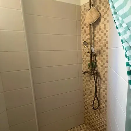 Shared Flat In Liberation Bed & Breakfast *